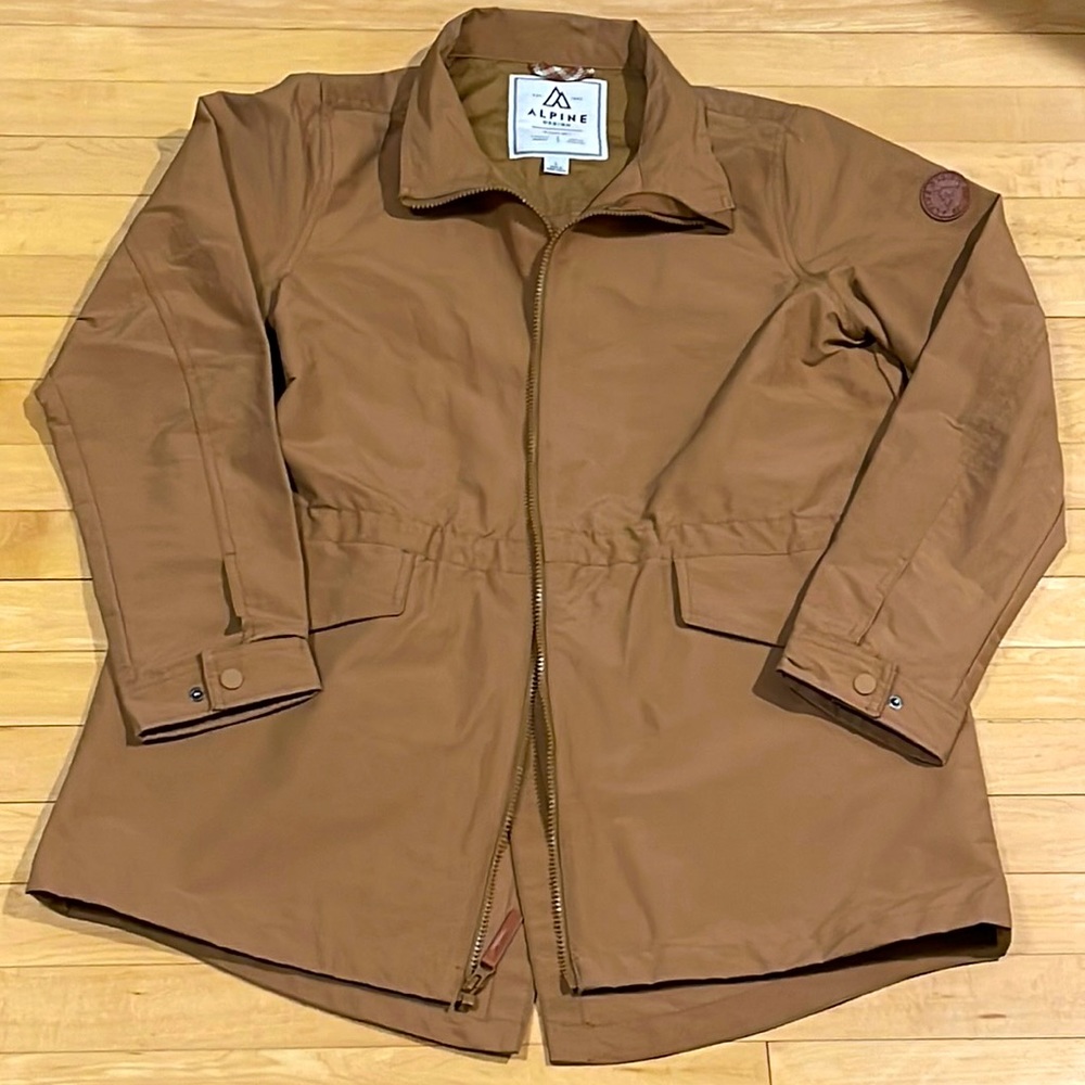 Alpine Design Men’s lightweight jacket.